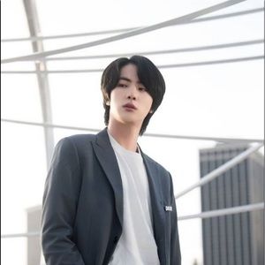 Meet your Posher, Abril